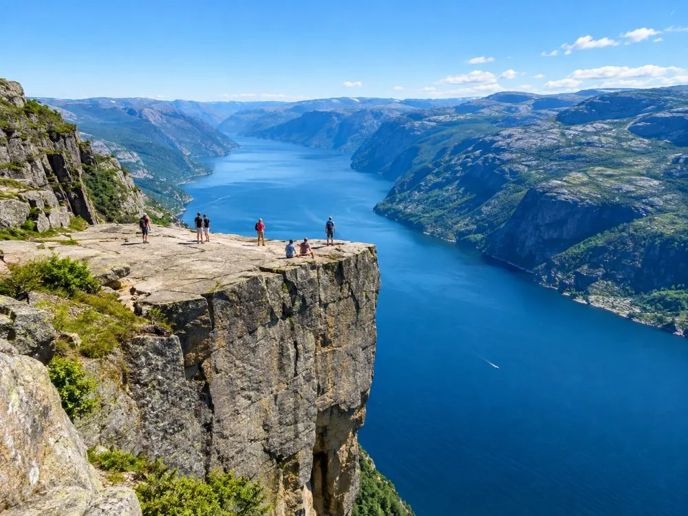 Stavanger: Preikestolen (Pulpit Rock) Hike with Local Guide
